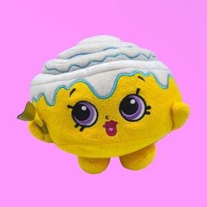 Shopkins Cindy Bon Cinnamon Bun Plush
